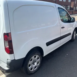 Peugeot Partner Panel Van 2018 Manual 1560cc - Image 6