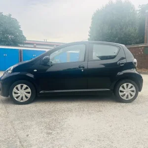 2013 Toyota Aygo 1.0 VVT-i 5-door hatchback automatic - Image 6