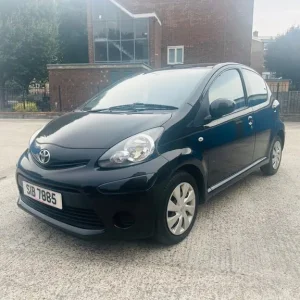 2013 Toyota Aygo 1.0 VVT-i 5-door hatchback automatic