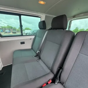 2019 Volkswagen Transporter 2.0 TDI T30 Edition Kombi Auto - Image 6