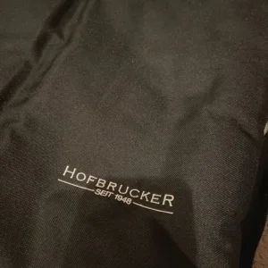 Hofbrucker Putzi Lambskin Footmuff - Image 2