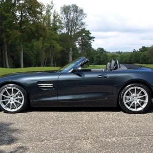2017 Mercedes-Benz AMG GT 4.0 V8 BiTurbo Roadster - Image 2