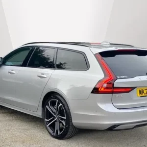 2025 Volvo V90 2.0 T8 PHEV Ultra Dark 5-door AWD Estate - Image 2
