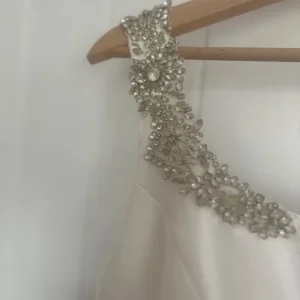 Rosa Clara Wedding Gown - Image 3