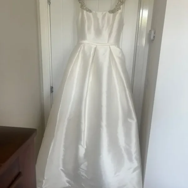 Rosa Clara Wedding Gown