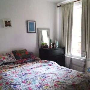 2 bedroom ground floor flat with modern kitchen and garden - Image 3