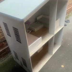Design a friend dolls house