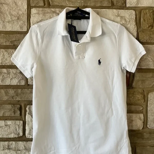 Authentic Ralph Lauren T-Shirt Size M