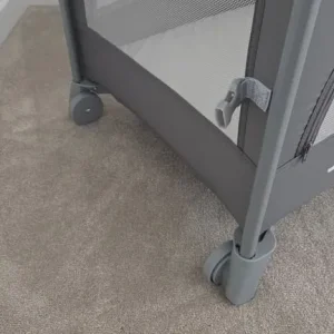 Joie Kubbie Sleep Bedside Travel Cot (grey) - Image 6