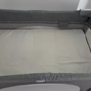 Joie Kubbie Sleep Bedside Travel Cot (grey) - Image 7