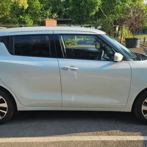 Suzuki Swift 2018 Hybrid Hatchback - Image 5