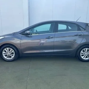 2015 Hyundai i30 1.6 CRDi Blue Drive SE Hatchback - Image 4
