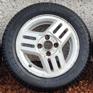 Vauxhall Nova alloy wheels - Image 3