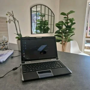 Asus Lamborghini VX6 Netbook - Image 2
