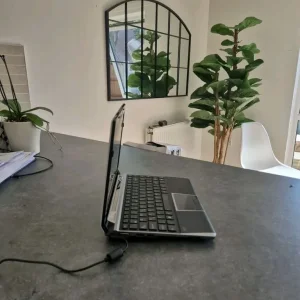 Asus Lamborghini VX6 Netbook - Image 5