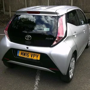 2016 Toyota AYGO 1.0 VVT-i X-Play 5-door hatchback manual - Image 4
