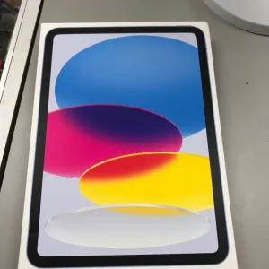 11-inch iPad A16 128GB sealed with Apple warranty