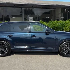 2025 Audi Q7 Black Edition 50 TDI quattro - Image 3