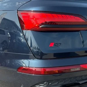 2025 Audi Q7 Black Edition 50 TDI quattro - Image 8