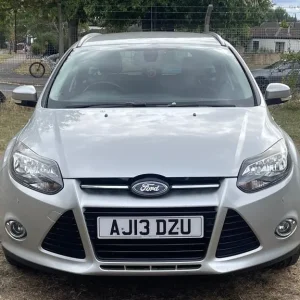 2013 Ford Focus 1.0 EcoBoost Titanium 5-door Estate - Image 2