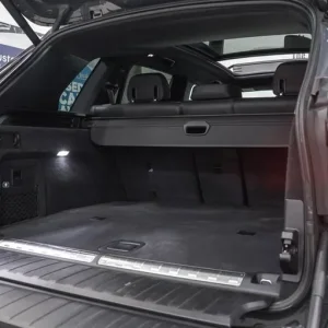 2022 BMW X5 xDrive45e M Sport Sky Lounge Panoramic Roof with Heads-Up Display - Image 8