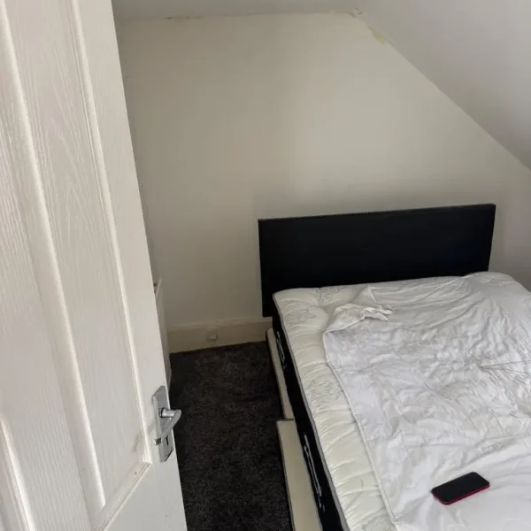 2 doubles rooms in a shared house
