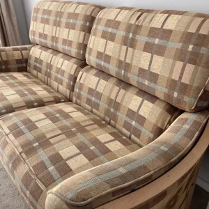 Ercol Oriel 3 seater sofa and matching armchair - Image 8
