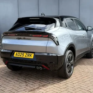 2025 Alfa Romeo Junior 1.2 Turbo Ibrida 5dr Auto Hatchback - Image 7