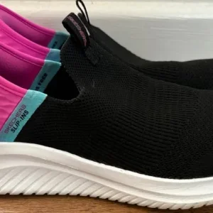 Black and Pink Sketchers - Image 2
