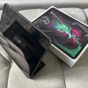 iPad Pro (11-inch) Wi-Fi space grey