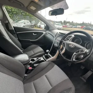 2013 Hyundai i30 1.4 Active Euro 5 5-door hatchback petrol manual - Image 4