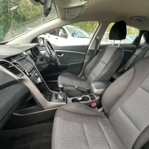 2013 Hyundai i30 1.4 Active Euro 5 5-door hatchback petrol manual - Image 8