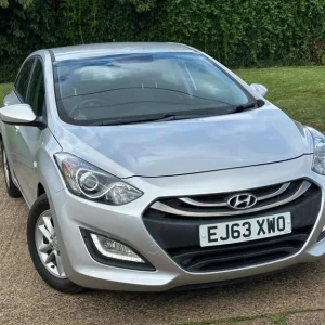 2013 Hyundai i30 1.4 Active Euro 5 5-door hatchback petrol manual