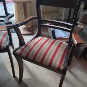 Dining room table and chairs - Image 5