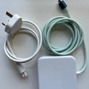 24” Apple iMac (2023, M3 Chip) Green/Turquoise - Image 8