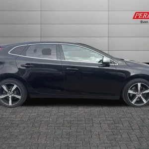2017 Volvo V40 D4 R Design Nav Plus 5dr Hatchback - Image 3