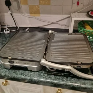 Cuisinart Electric Grill and Griddle - Image 4