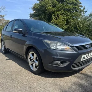 2009 Ford Focus 1.6 TDCi Zetec 5-door with full service history and air con - Image 5