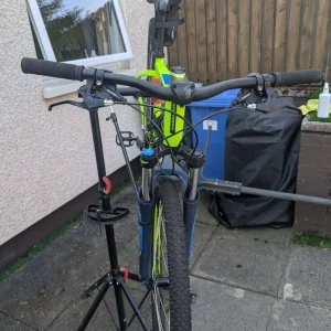 ROCKRIDER ST 520 MOUNTAIN BIKE YELLOW - Medium Frame - Image 6