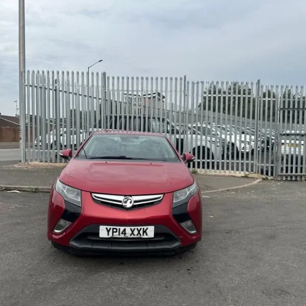 2014 Vauxhall Ampera 5-door hatchback with electric range