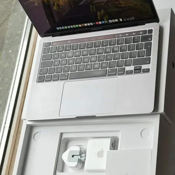 Apple MacBook Pro M1