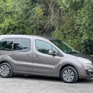 2018 Peugeot Partner Horizon 1.6 HDI Manual Wheelchair Accessible WAV 5 Door - Image 3