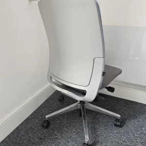 Steelcase office swivel chair blue grey - Image 3
