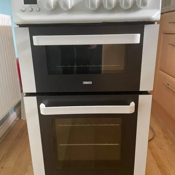 Zanussi free standing oven and hob