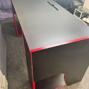 Virtuoso Horizon 5 Gaming Desk black and red with pull out keyboard tray - Image 5