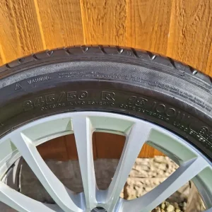18" BMW alloy wheels and tyres - Image 8