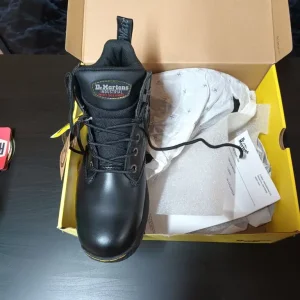 Dr martens safety boots - Image 6