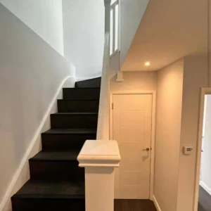 LARGE STUDIO TO RENT ALL BILLS INCLUDED - Image 4