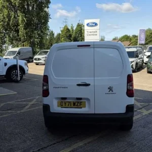 2021 Peugeot Partner 1000 1.5 BlueHDi 100 Professional Premium Van Diesel Manual - Image 6
