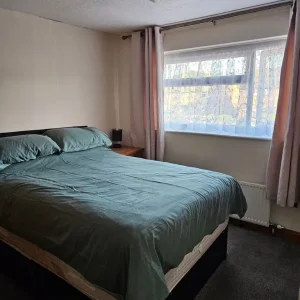 Double Room with Storage - Image 2